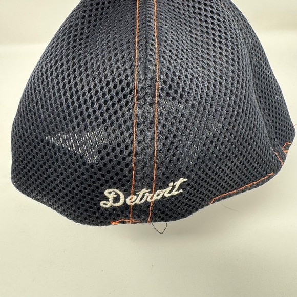 Detroit Tigers Hat Cap Fitted Mens Medium Camo Navy Mesh MLB Baseball New Era - Picture 3 of 6
